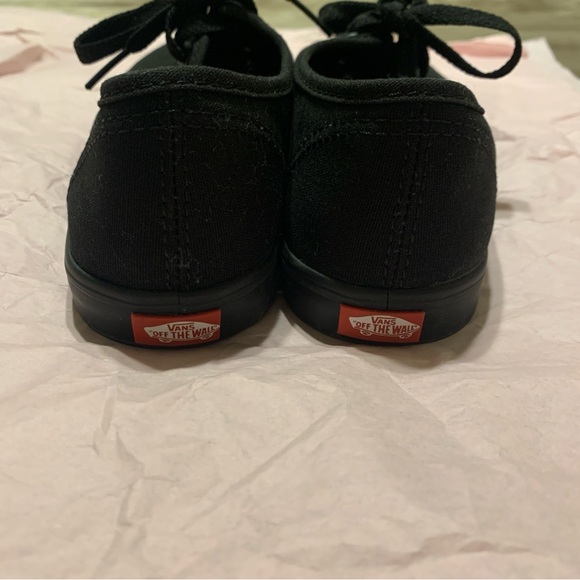 VANS authentic shoe - Picture 2 of 3